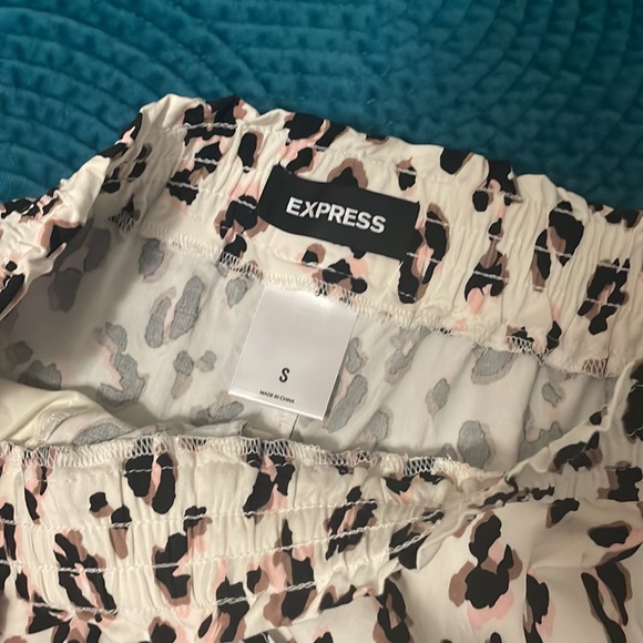 NWOT Express leopard print drawstring shorts - Picture 3 of 4